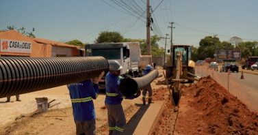 Obras de esgotamento sanitário avançam em dois bairros de Timon